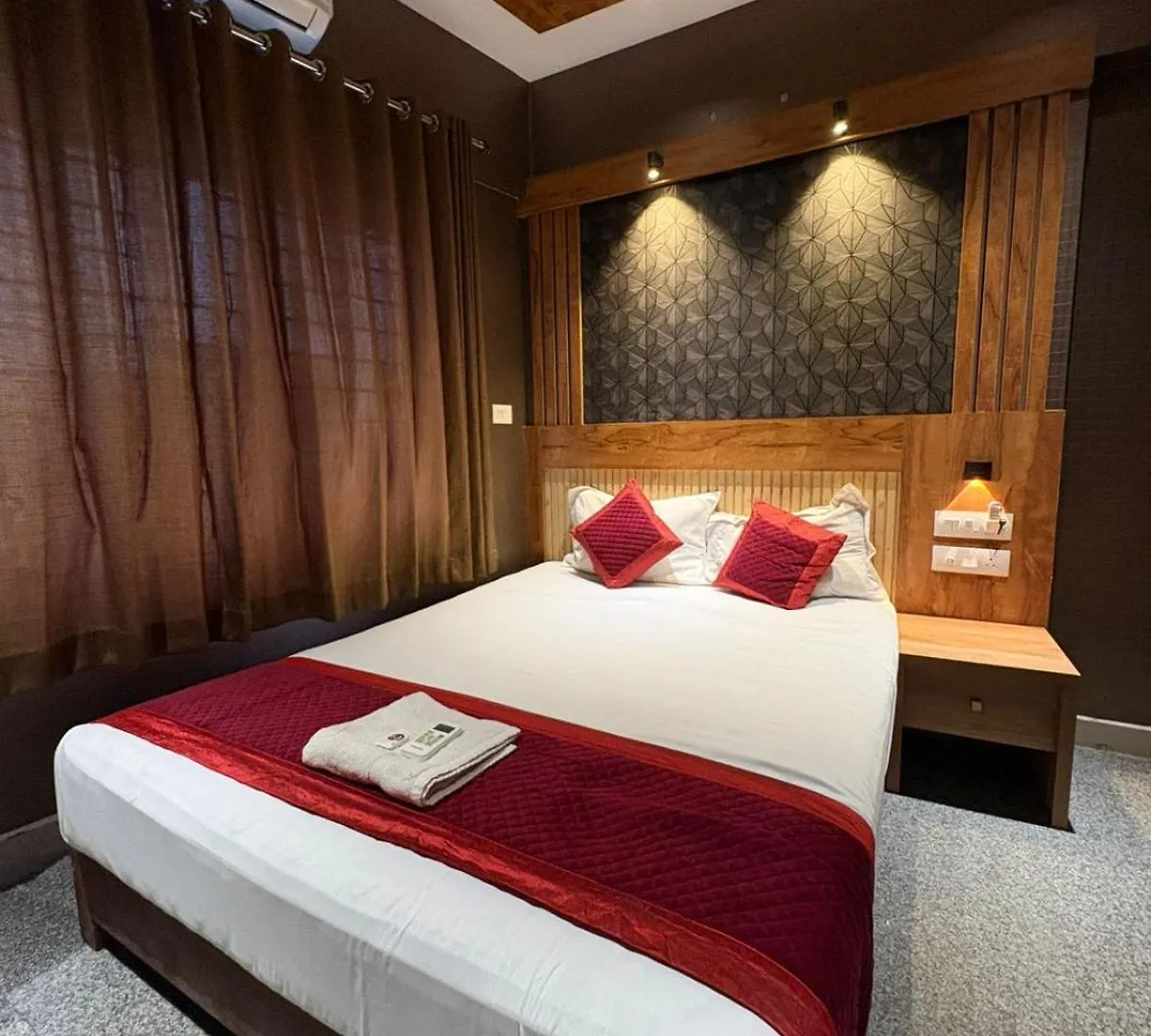 Crystal Inn By D2V Kochi Hotel