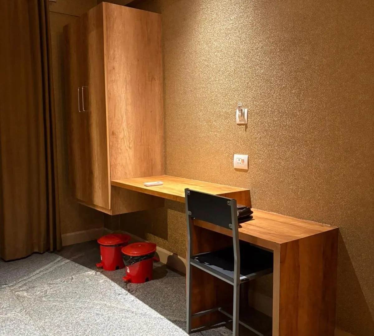 Crystal Inn By D2V Kochi Hotel