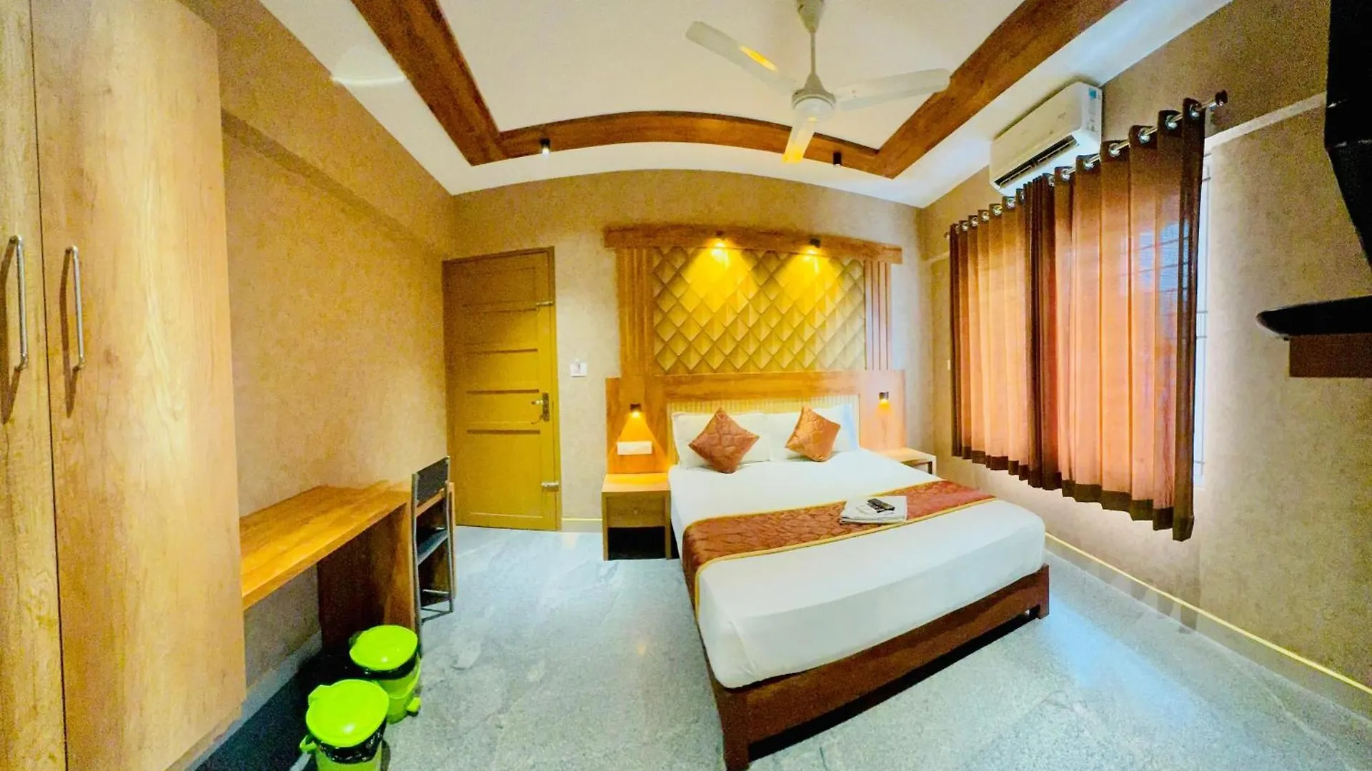 Crystal Inn By D2V Kochi India